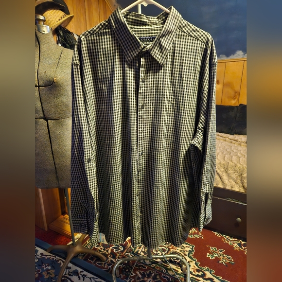 Synrgy Other - synergy  brand men's check print button-down shirt